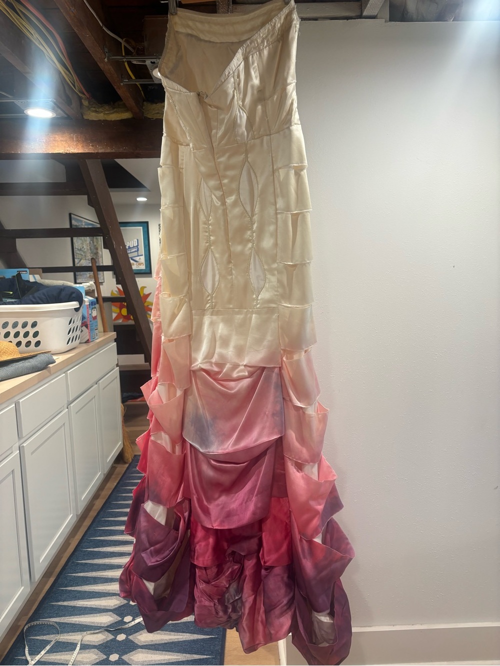 Wai Ching wedding dress - Picture 7 of 12